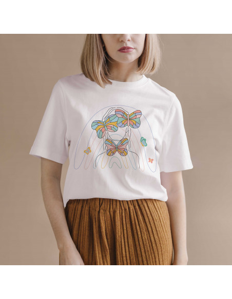REMERA BOHO SILUETA MARIPOSA