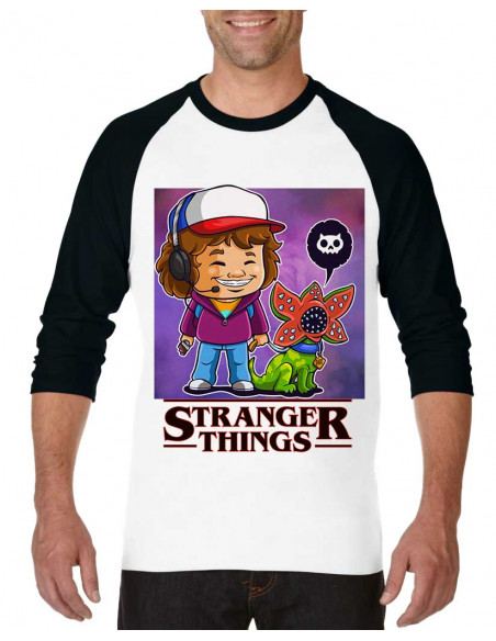 Stranger gorra y remera