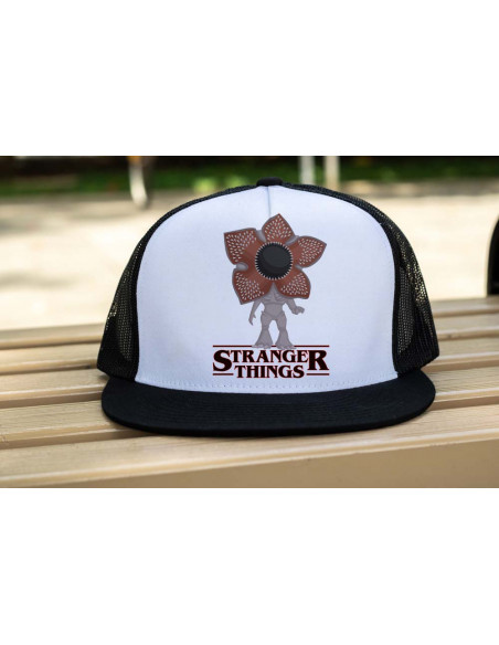 Stranger gorra y remera